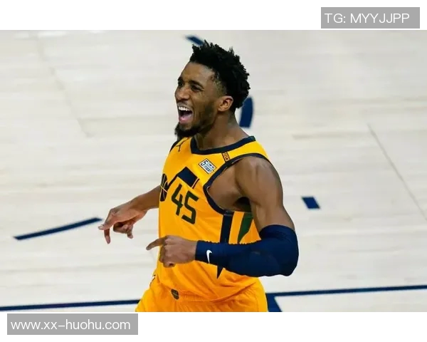 马克西称赞埃奇库姆成熟稳重认为他能掌控比赛节奏不受干扰